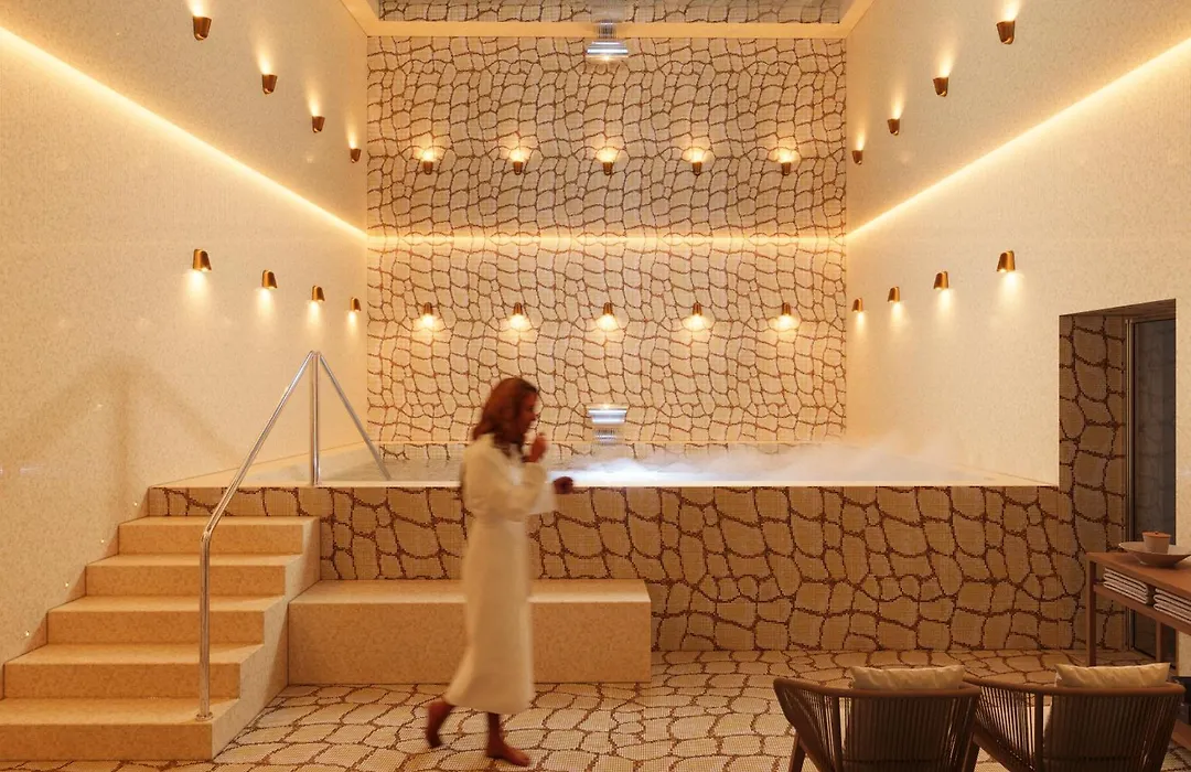 Grand Tonic Hotel & Spa Paris-1
